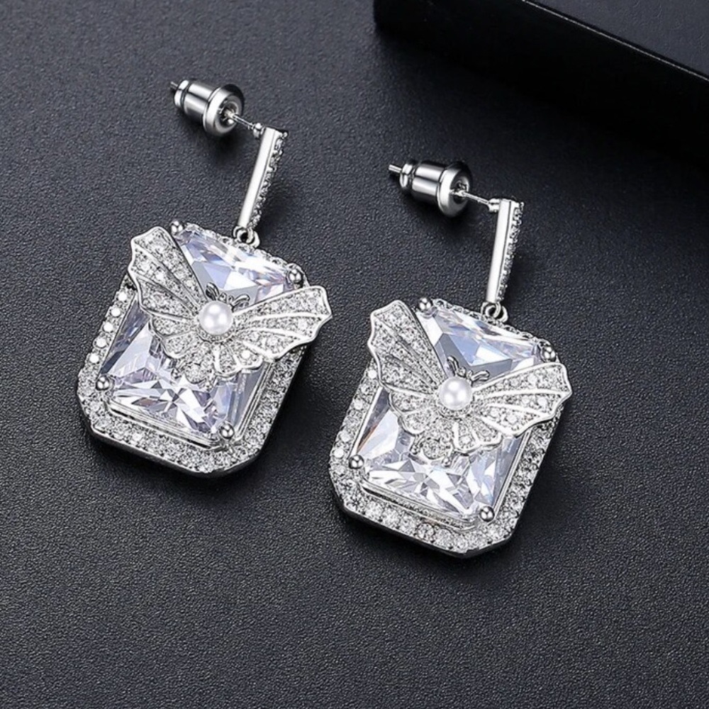 Butterfly Zircon Earrings The Niessia - Picture 4 of 6